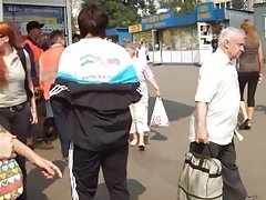 големи тайландски цици дрънкалка от над и под