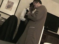 кралица на анален roxy raye shoves огромни играчки до задника