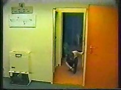 пясъчен femme soumise, extrait юмрук вагинално avec cerbere