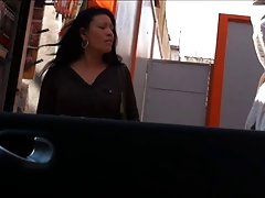 един от най-съвършените огромни дълбоко cameltoes сниман някога!