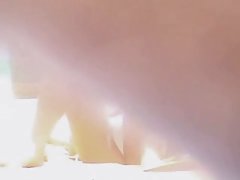 гореща мадама, ударих в тоалетната