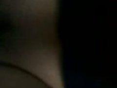 възбудена съпругът часовници жена си путка пръста и облиза в кухнята