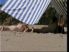 Teen с месест путка прави Тула си клитора