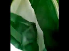 романтичен секс оргазъм със сладък брюнетка