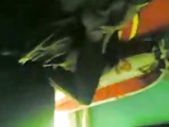 Im вашата малка уличница опашка!