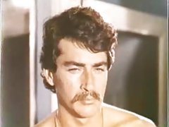 три стари и млади лесбийки имат страхотен секс