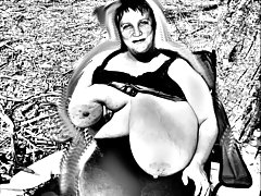 Teen уличница, ползващи тежки шибан с две момчета