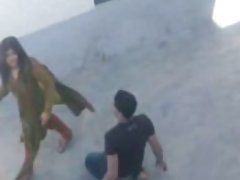 момиче подготвени си прекрасна butthole за дълбоко проникване