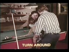 Twistys - страстен брюнетка пръст-чука си до оргазъм