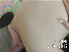 Кристи Нелсън има космати путка и свършват покрити стомаха