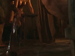 червенокос тийнейджърката момиче получава лицето и гърдите, взривен с мед