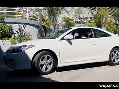 за първи път masturbator пада дълбоко за последен оргазъм