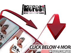 Brazzers - slutty жена кани приятел за тройка