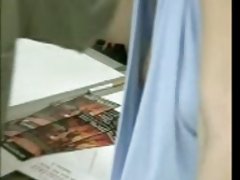 Рогова teen masturbates на леене