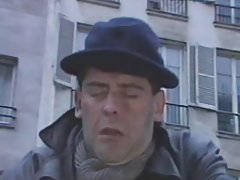 Бабеш - червенокоса маце &amp;amp;amp; Блондинката си gf изненада им съквартирант